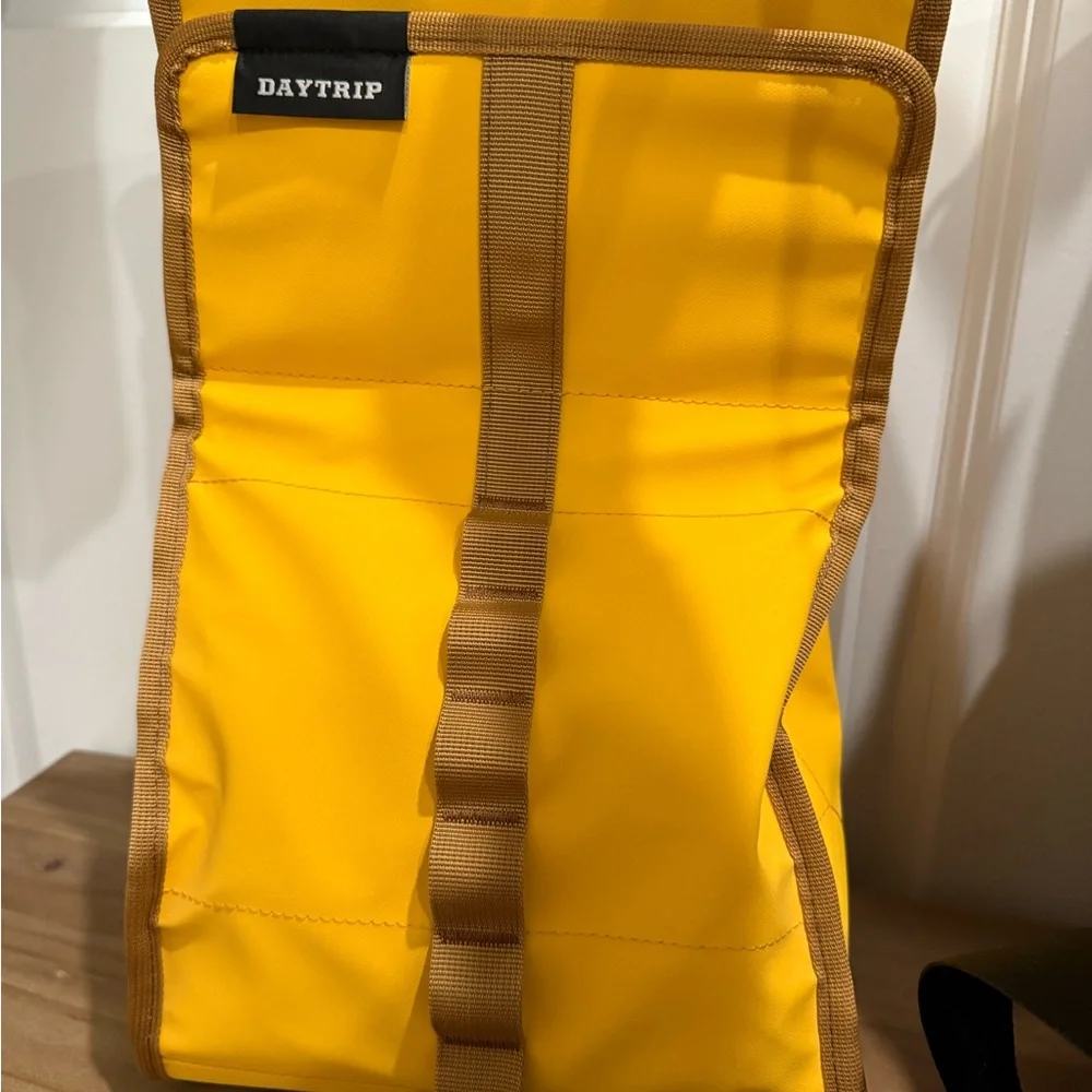 YETI Lunch Cooler - Picture 5 of 5